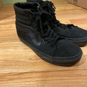 Black High Too Vans in very good quality